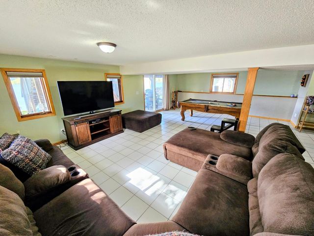 33190 Marmon Street NE, Cambridge, MN 55008