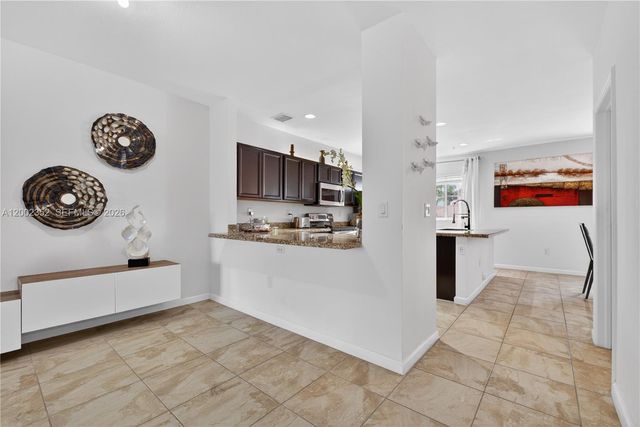 14213 SW 274th St, Homestead, FL 33032