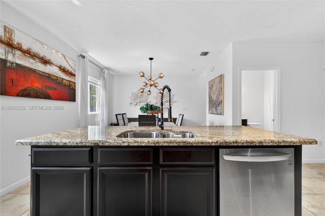 14213 SW 274th St, Homestead, FL 33032