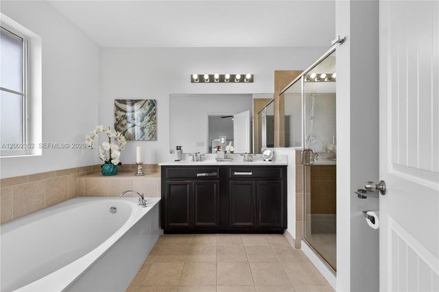 14213 SW 274th St, Homestead, FL 33032