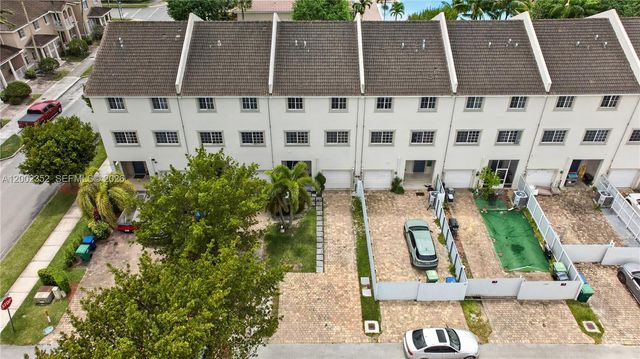 14213 SW 274th St, Homestead, FL 33032