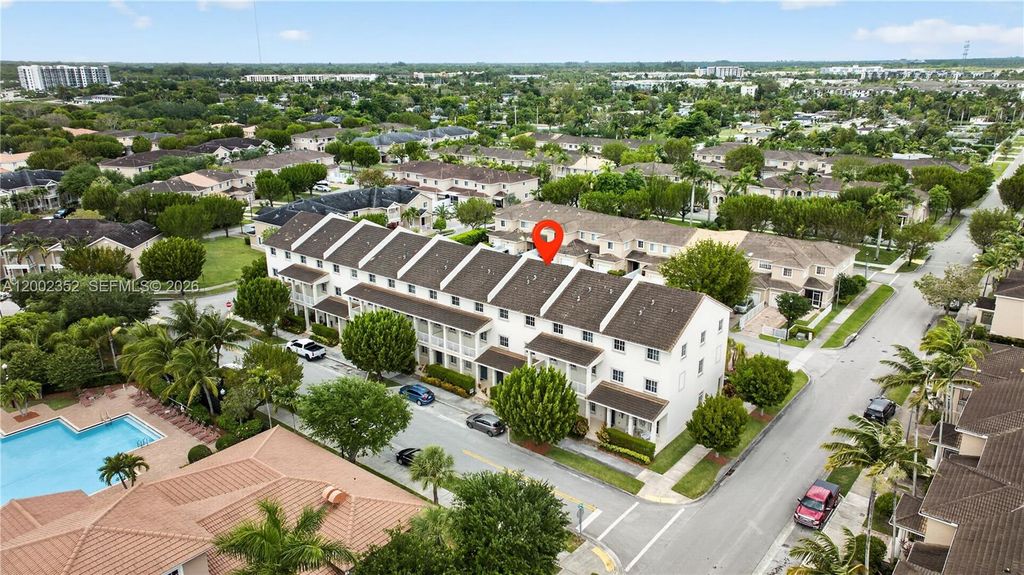 14213 SW 274th St, Homestead, FL 33032