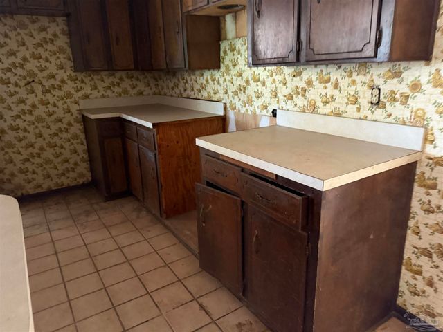 6030 Schofield Dr, Pensacola, FL 32506