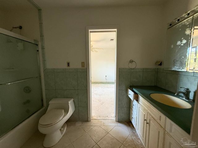 6030 Schofield Dr, Pensacola, FL 32506
