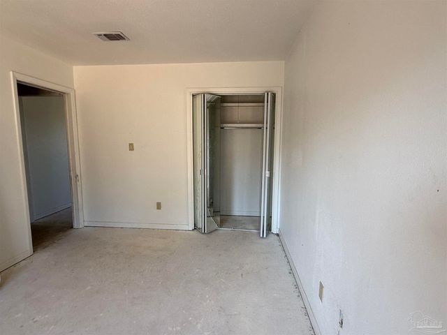 6030 Schofield Dr, Pensacola, FL 32506