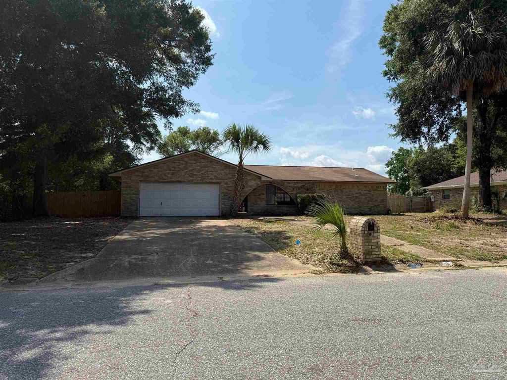 6030 Schofield Dr, Pensacola, FL 32506