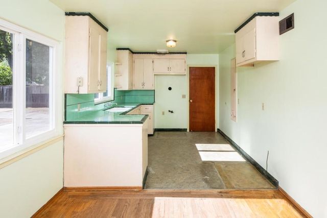 309 Tyrella Avenue, Mountain View, CA 94043