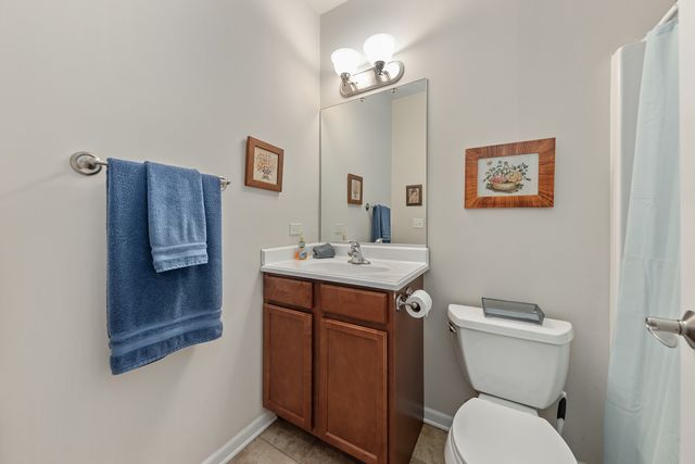 2692 Stone Circle 302, Geneva, IL 60134