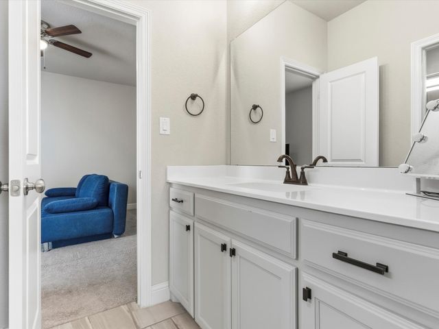 6909 Raptor Drive, Fort Worth, TX 76179