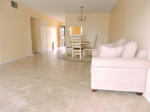 130 E JOHNSON AVENUE 102, Lake Wales, FL 33853