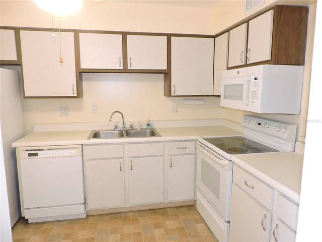 130 E JOHNSON AVENUE 102, Lake Wales, FL 33853