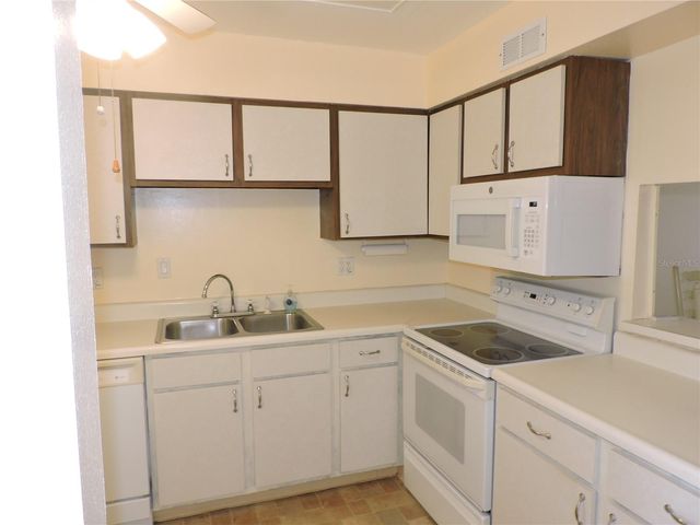 130 E JOHNSON AVENUE 102, Lake Wales, FL 33853