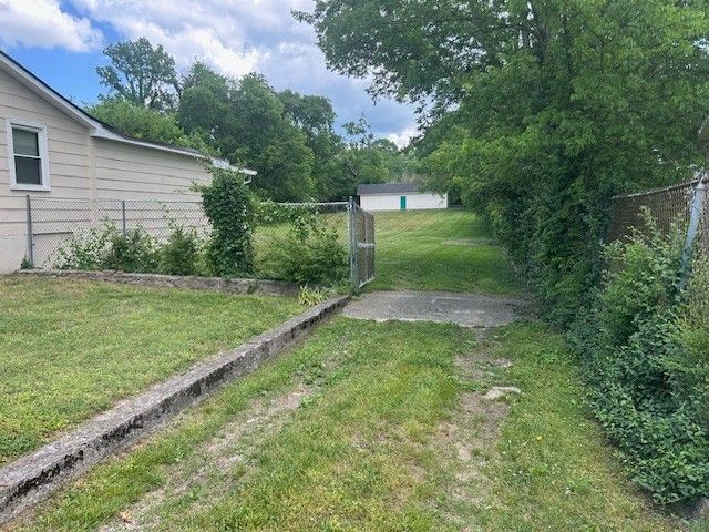 607 Center St, Madison, TN 37115