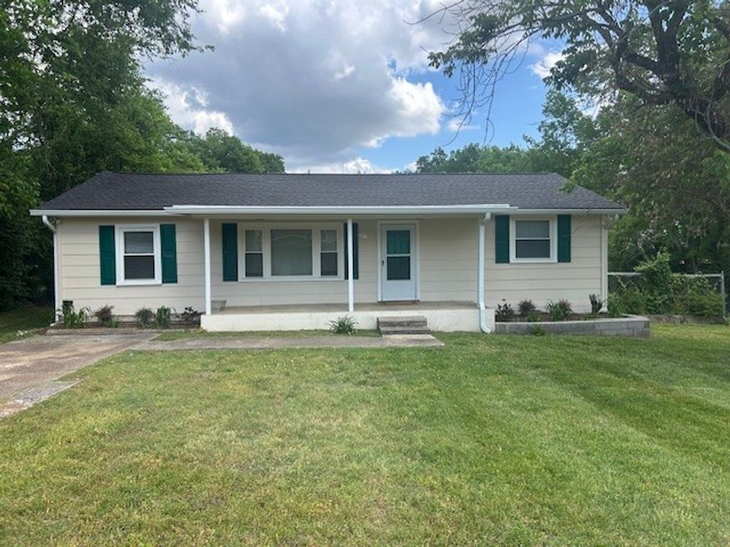 607 Center St, Madison, TN 37115
