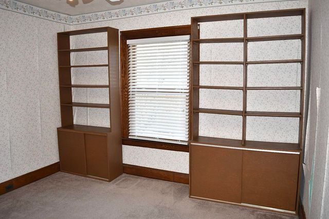 209 11th Avenue, Huntington, WV 25701