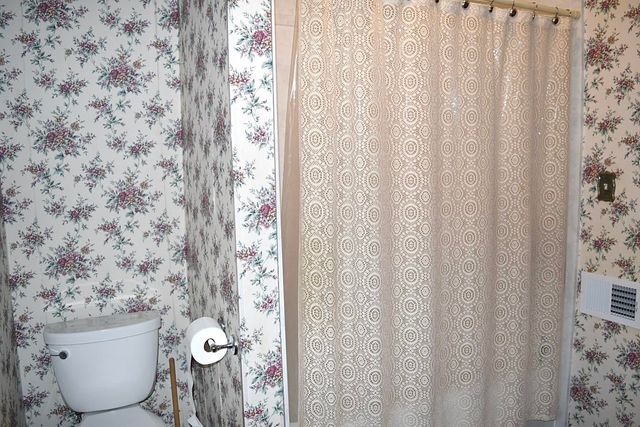 209 11th Avenue, Huntington, WV 25701