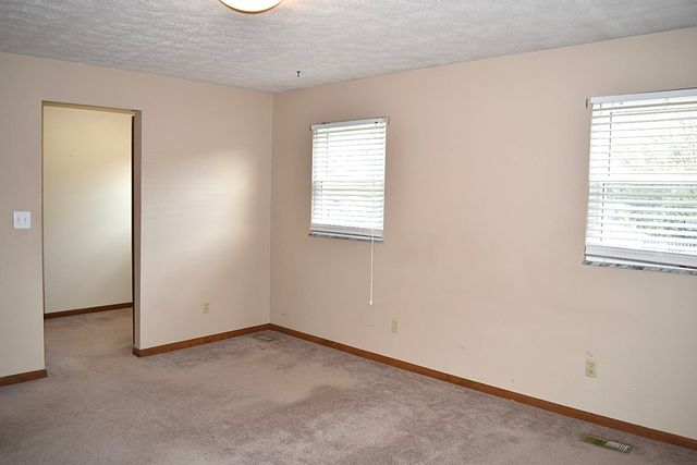 209 11th Avenue, Huntington, WV 25701