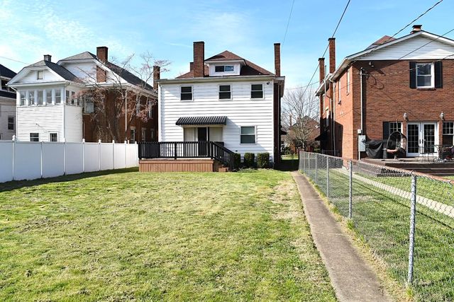 209 11th Avenue, Huntington, WV 25701