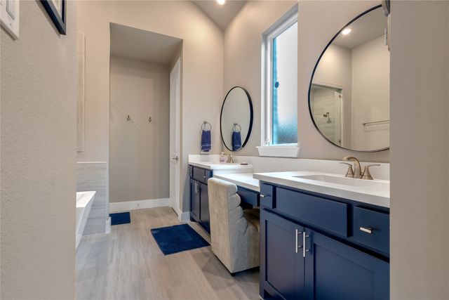 610 Lavender Drive, Van Alstyne, TX 75495