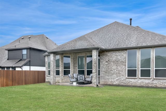 610 Lavender Drive, Van Alstyne, TX 75495