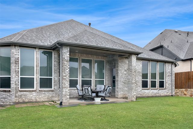 610 Lavender Drive, Van Alstyne, TX 75495