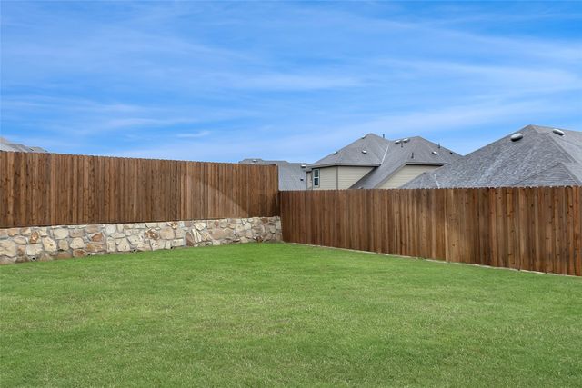 610 Lavender Drive, Van Alstyne, TX 75495