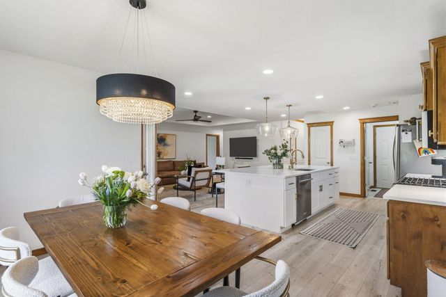 5223 E Hackberry Street, Springfield, MO 65809