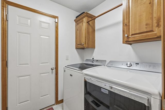 5223 E Hackberry Street, Springfield, MO 65809