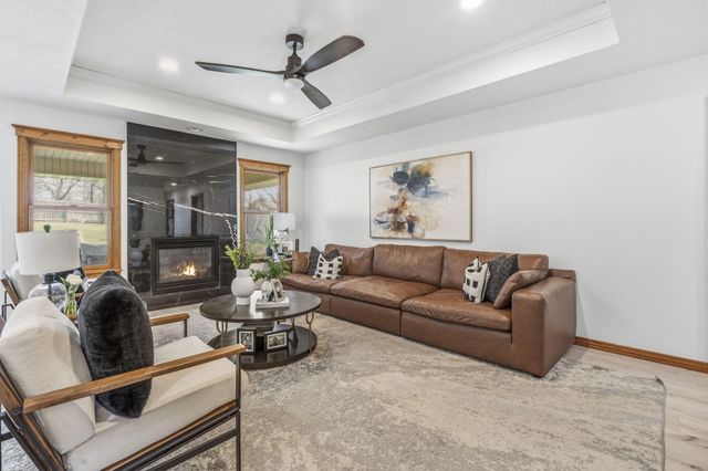 5223 E Hackberry Street, Springfield, MO 65809