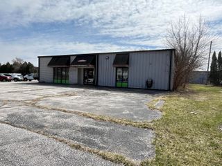 1608 Firestone Lane, Valparaiso, IN 46383