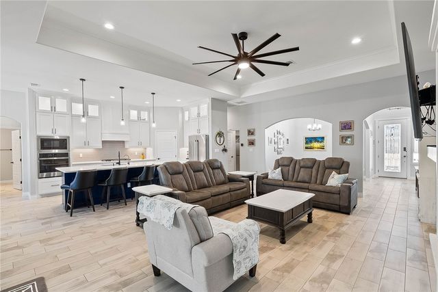 15814 Gypsy St, Corpus Christi, TX 78418