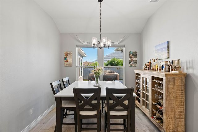 15814 Gypsy St, Corpus Christi, TX 78418