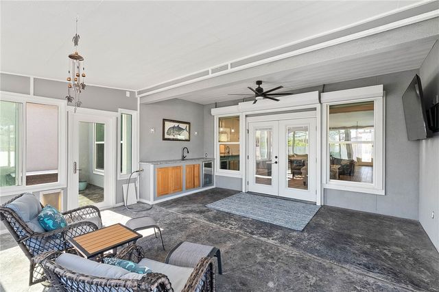 15814 Gypsy St, Corpus Christi, TX 78418