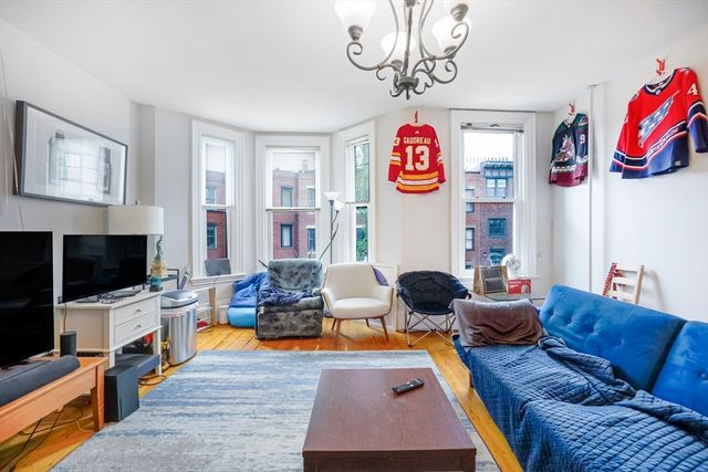 31 Worthington St., Boston, MA 02120