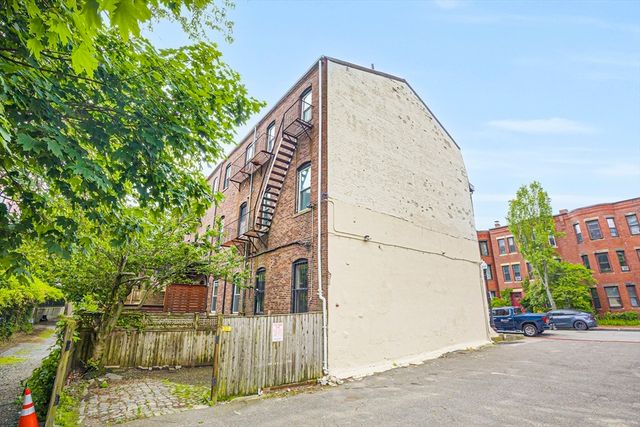 31 Worthington St., Boston, MA 02120