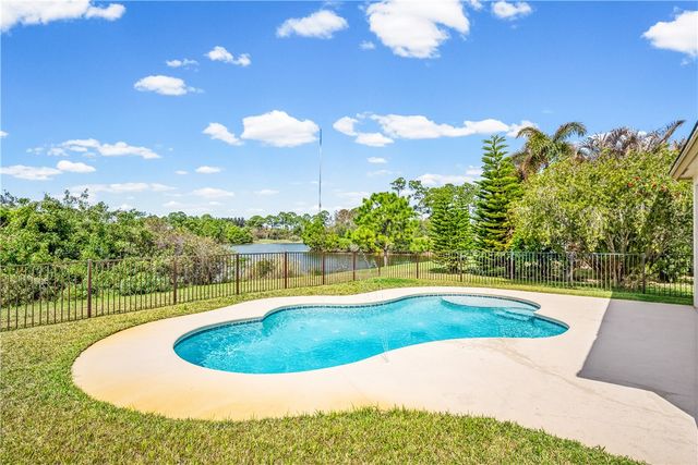 7621 Fieldstone Ranch Square, Vero Beach, FL 32967