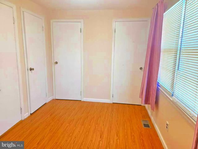 1874 GARTH RD, Philadelphia, PA 19116