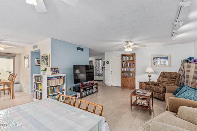 9426 S 43RD Place, Phoenix, AZ 85044