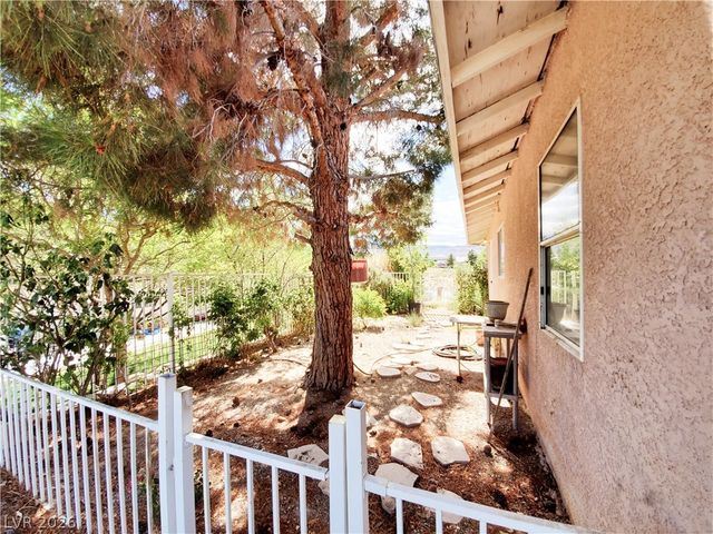 4840 North Chieftain Street, Las Vegas, NV 89149