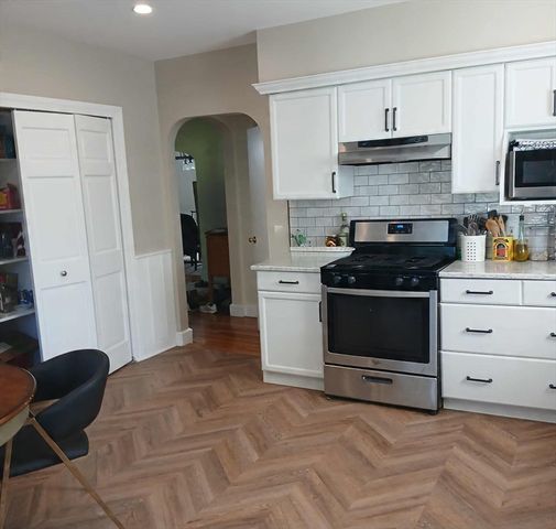 132 Thorndike Street 2, Brookline, MA 02446
