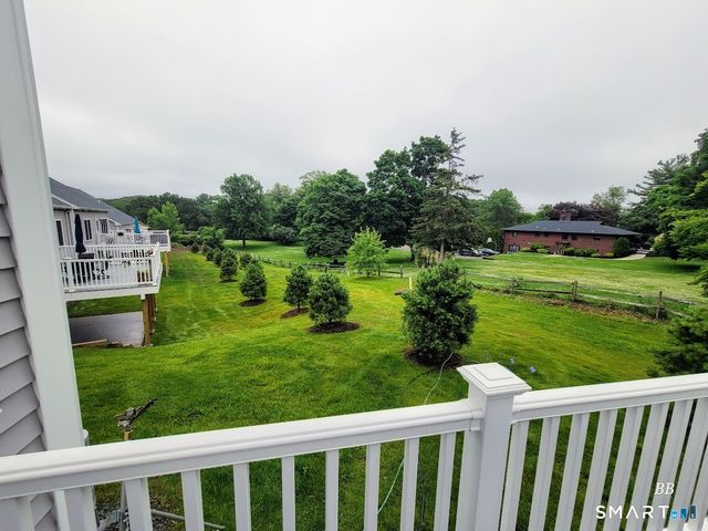 20 Lombard Circle 7, North Haven, CT 06473