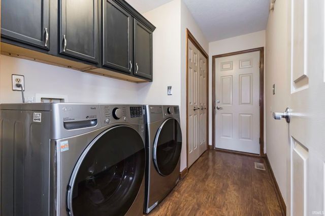 601 Jade Drive, Yorktown, IN 47396