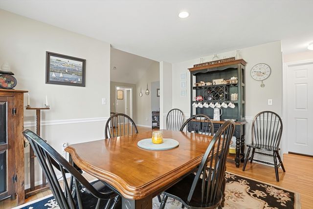 56 Nature View Drve 56, Uxbridge, MA 01569