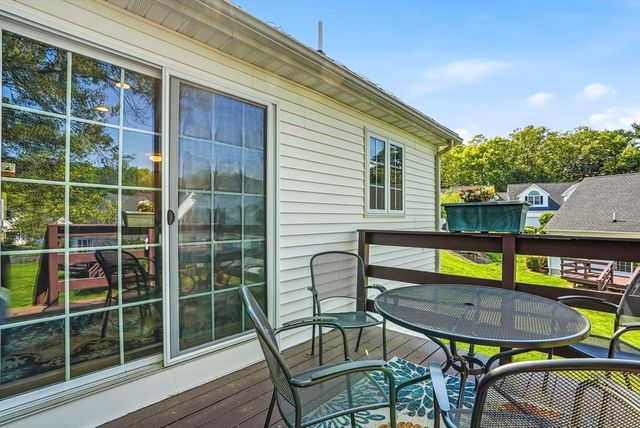 56 Nature View Drve 56, Uxbridge, MA 01569