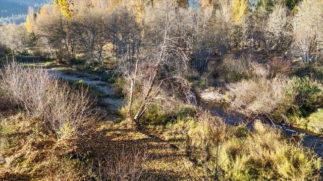 95 Barton Road, Glendale, OR 97442