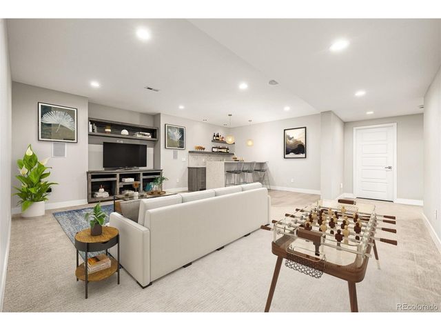 8565 E 50th Dr, Denver, CO 80238