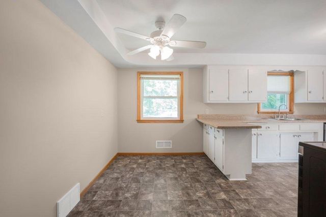 1140 Charlton Street, West Saint Paul, MN 55118