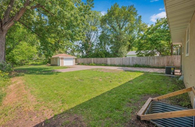 1140 Charlton Street, West Saint Paul, MN 55118