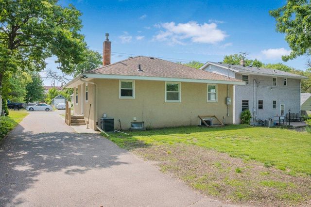 1140 Charlton Street, West Saint Paul, MN 55118