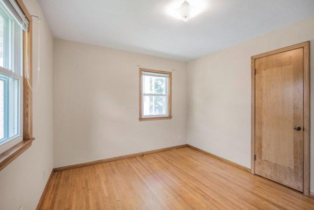 1140 Charlton Street, West Saint Paul, MN 55118